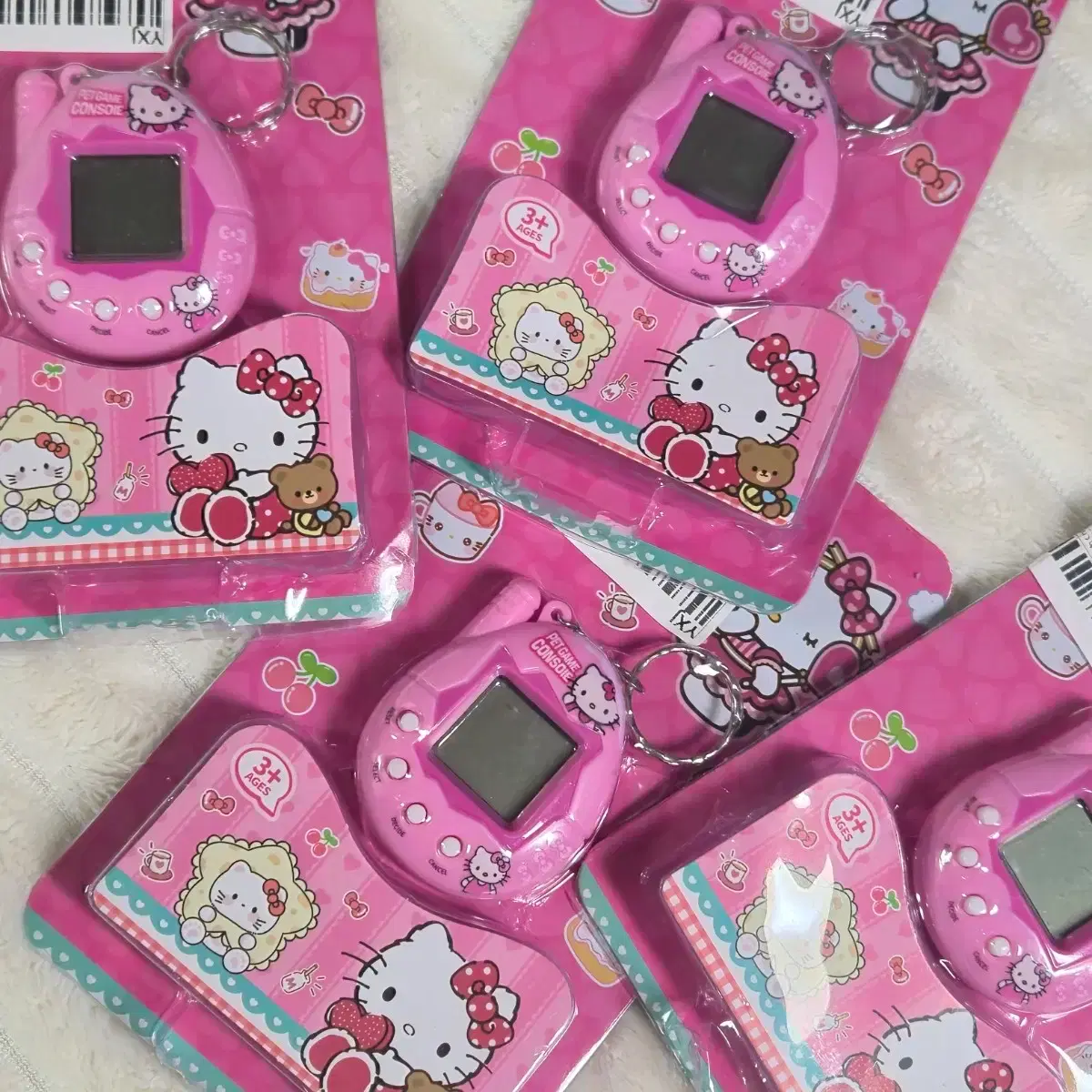 Tamagotchi Uni ハローキティデザイン たまごっち【キティ たまごっち】